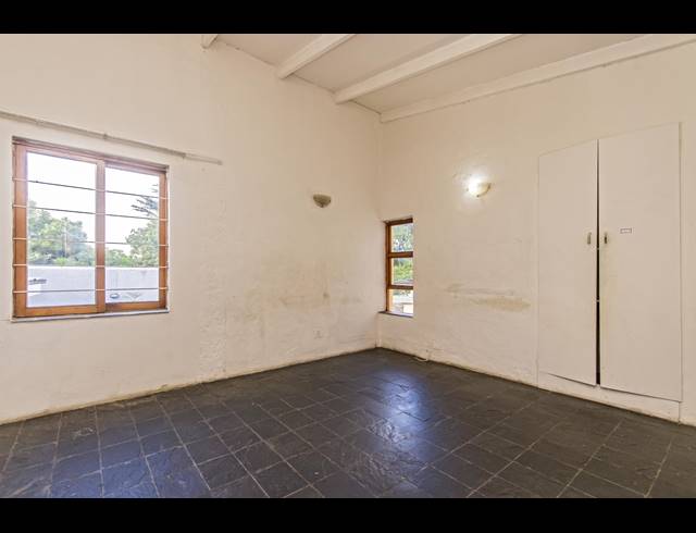 2 BEDROOM APARTMENT TO LET IN FERNDALE